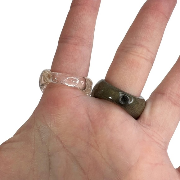 Lot of 6 Fashion Rings: Wired Wrapped, Wood & Glass - Picture 8 of 12